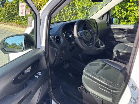 2017 Mercedes-Benz Metris Worker Cargo