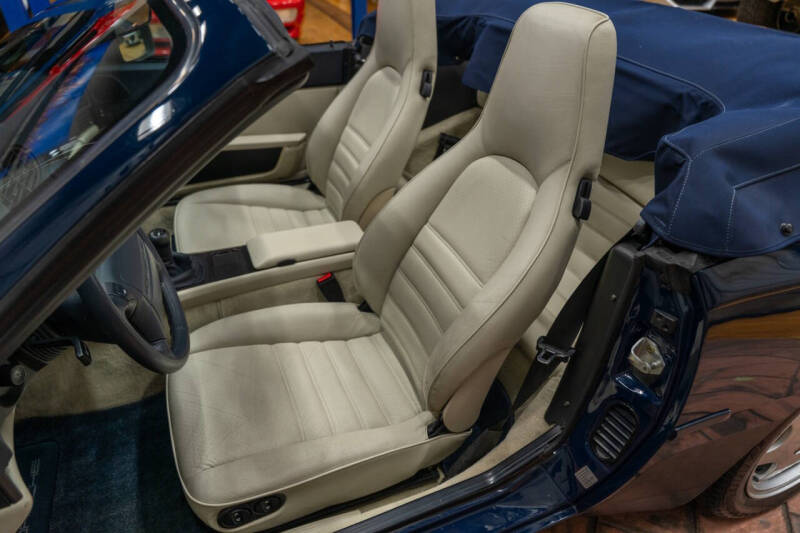 1990 Porsche 944 S2