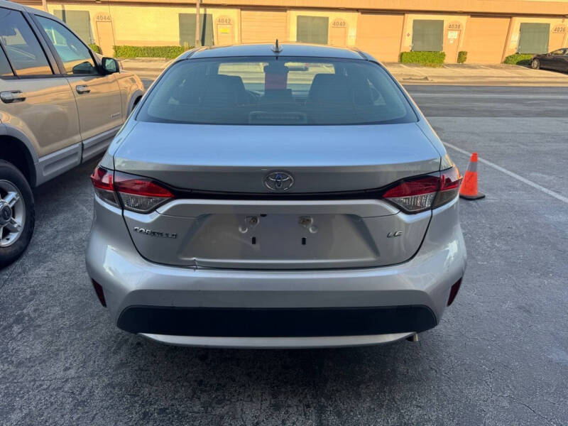 2020 Toyota Corolla LE