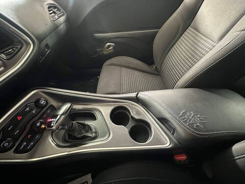 2020 Dodge Challenger SXT