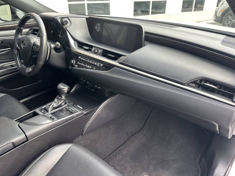 2020 Lexus ES 350