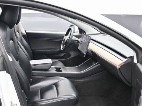 2019 Tesla Model 3 Mid Range