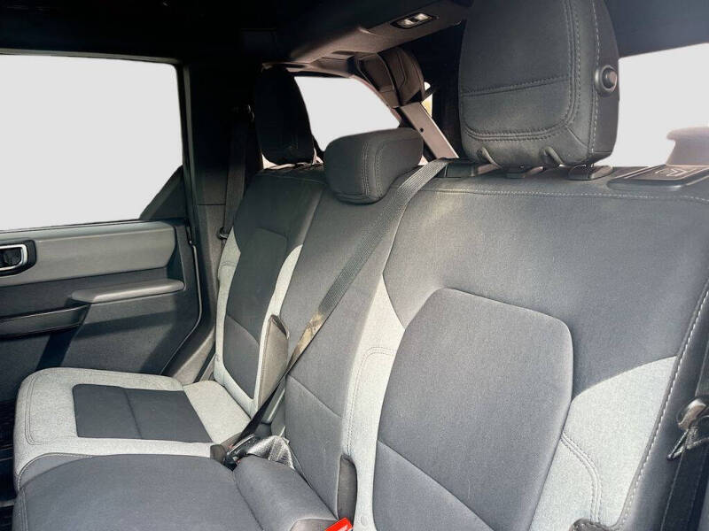 2023 Ford Bronco Base Advanced