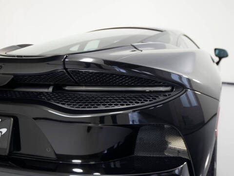 2023 McLaren GT