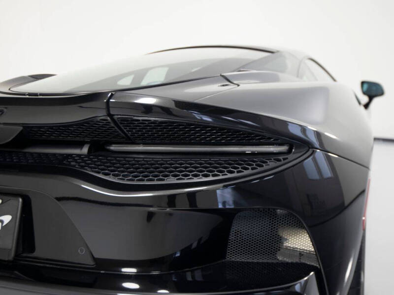 2023 McLaren GT