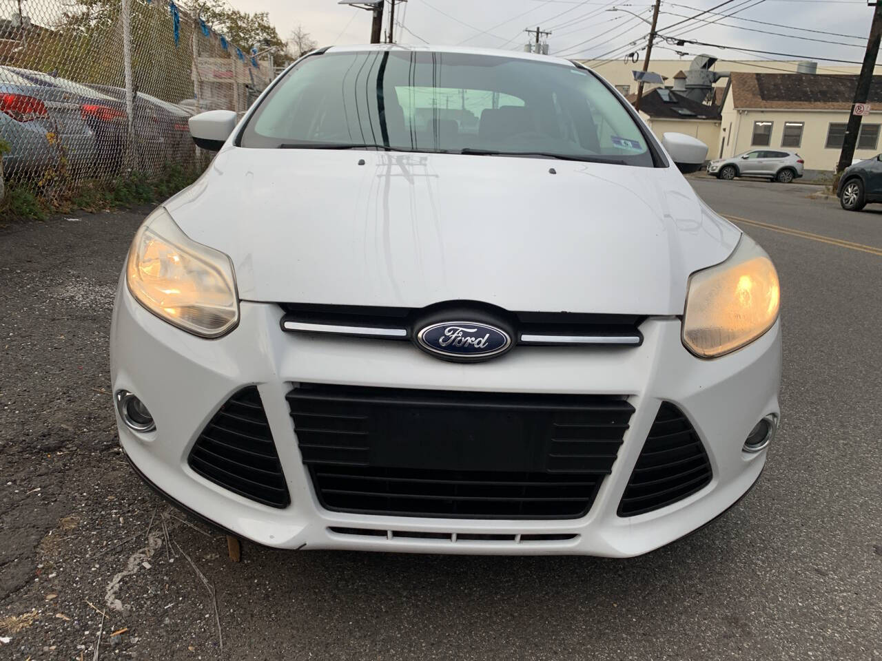 White 2012 Ford Focus SE SE 4dr Sedan 2