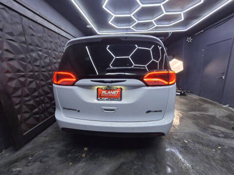 2019 Chrysler Pacifica Hybrid Touring L 35th Anniversary