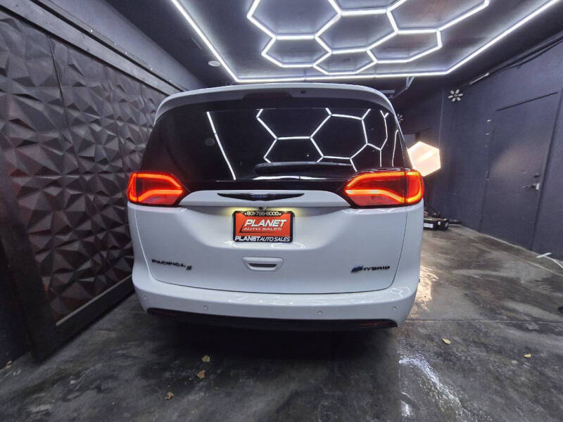 2019 Chrysler Pacifica Hybrid Touring L 35th Anniversary