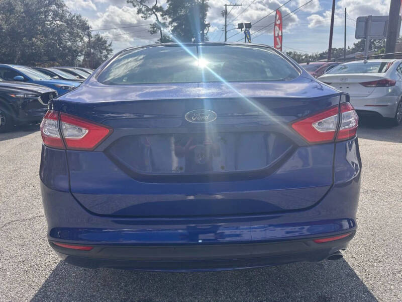 2013 Ford Fusion SE
