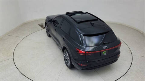 2025 Audi Q6 e-tron quattro Premium Plus