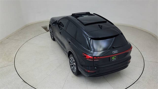 2025 Audi Q6 e-tron quattro Premium Plus