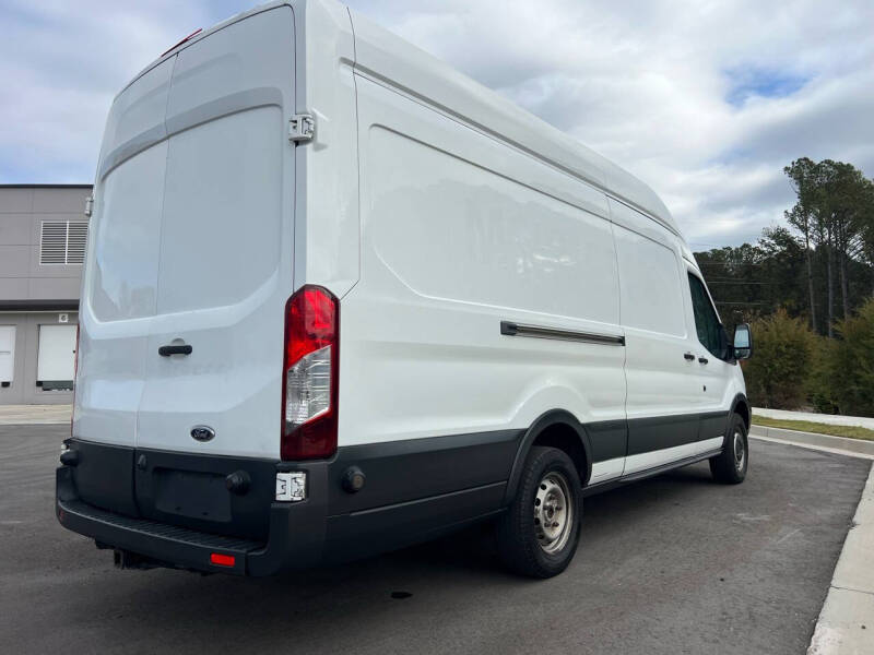 2016 Ford Transit Base photo 3