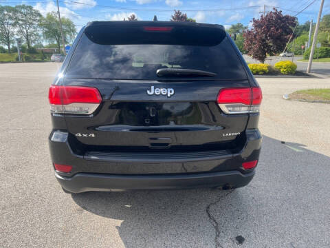 2018 Jeep Grand Cherokee Laredo E