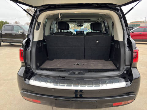 2022 Infiniti QX80 Luxe