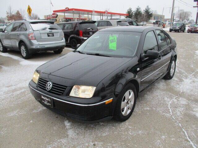 2005 Volkswagen Jetta for sale at King's Kars in Marion IA