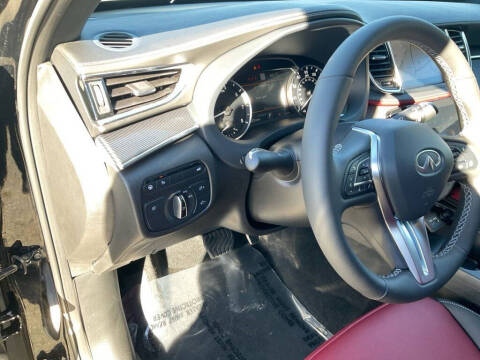 2025 Infiniti QX50 Sport