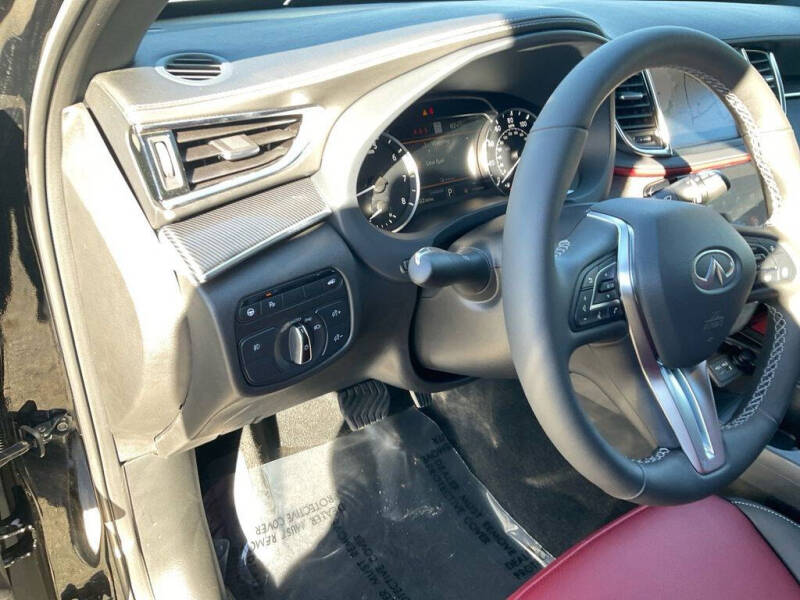 2025 Infiniti QX50 Sport