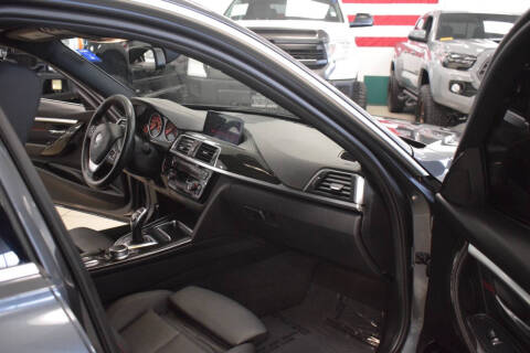 2018 BMW 3 Series 330i