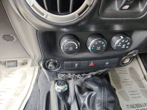 2011 Jeep Wrangler Unlimited Sahara