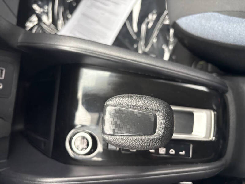 2023 Nissan Versa SV