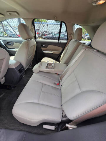 2013 Ford Edge SE