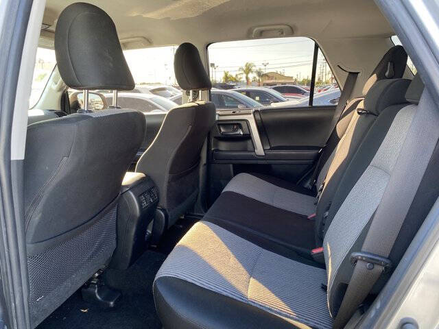 2022 Toyota 4Runner SR5