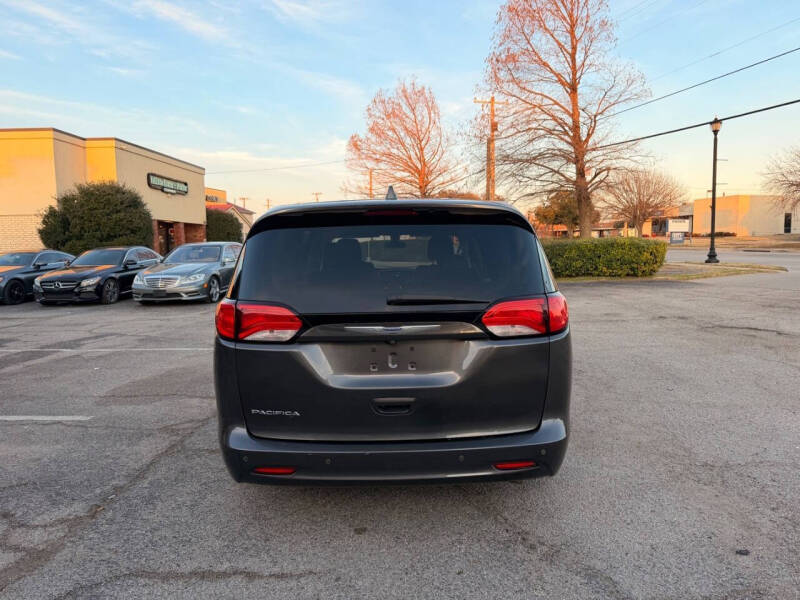 2019 Chrysler Pacifica LX