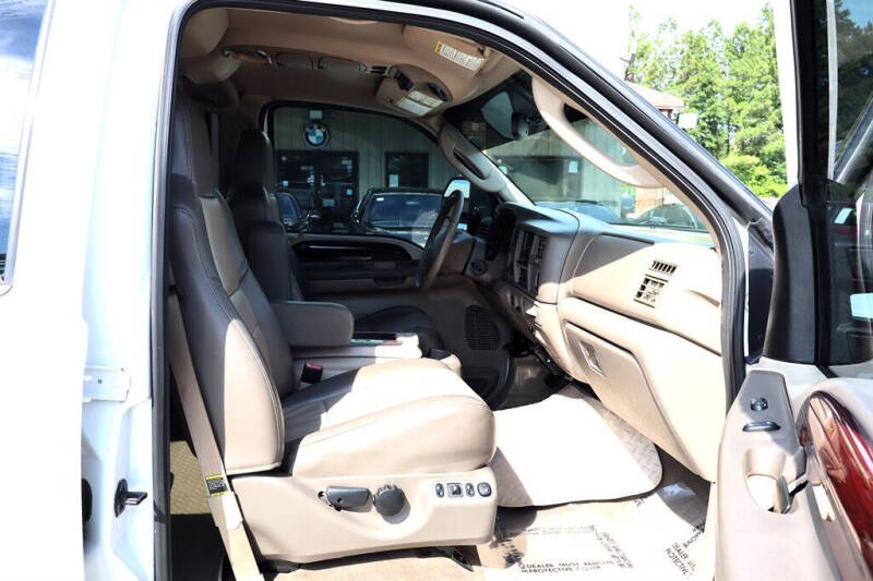 2004 Ford Excursion Eddie Bauer