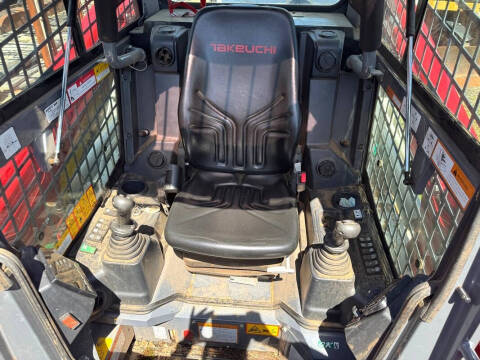 2024 Takeuchi TL12R2