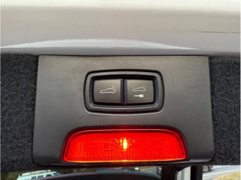 2017 Porsche Cayenne Platinum Edition