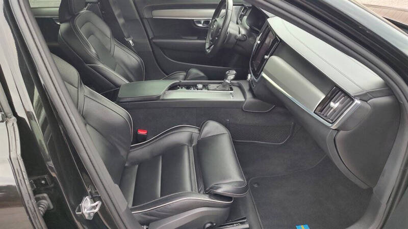 2020 Volvo S90 T6 R-Design