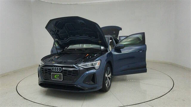 2024 Audi Q8 Sportback e-tron quattro Premium S line