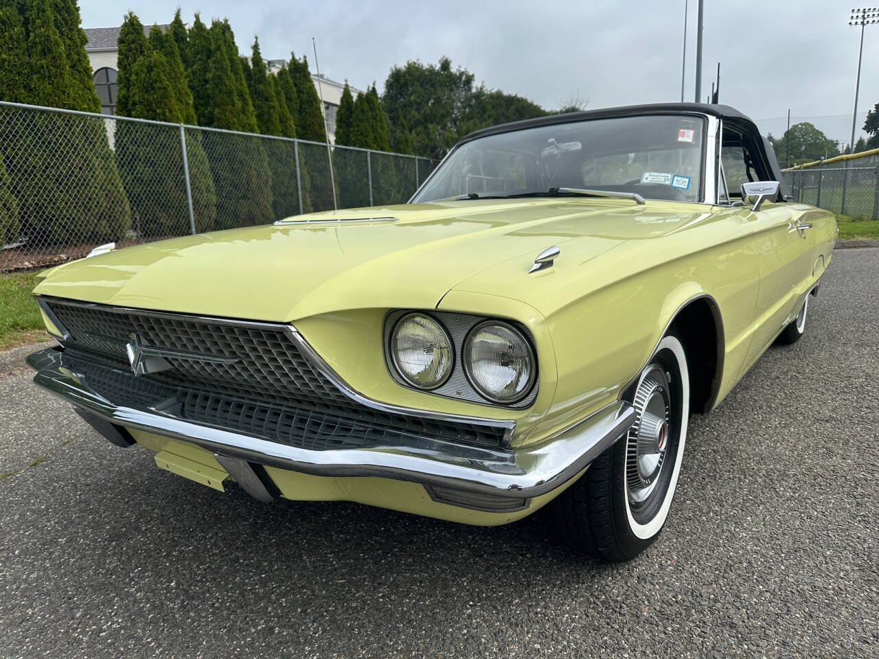 1966 Ford Thunderbird 67