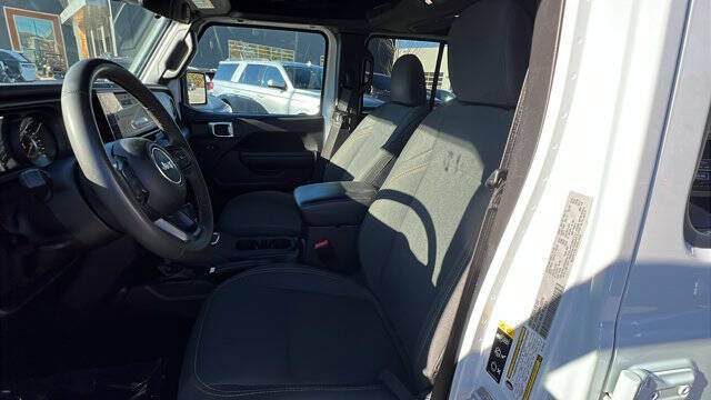 2024 Jeep Gladiator Sport S