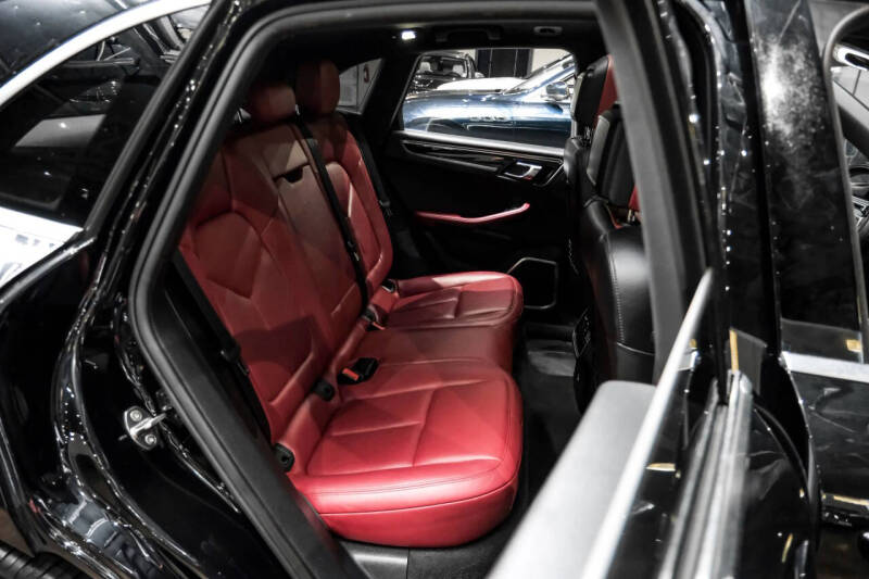 2017 Porsche Macan S