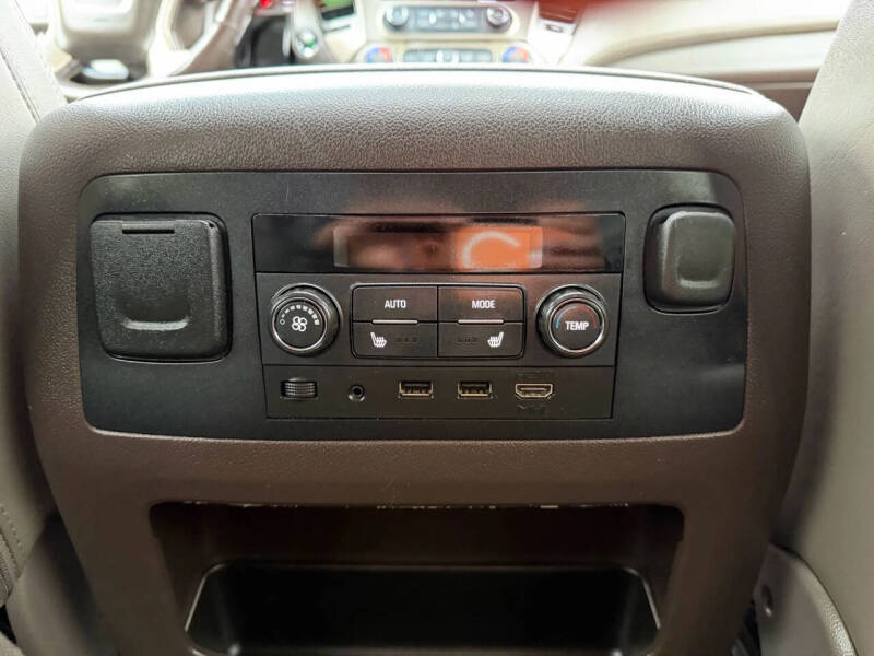 2017 GMC Yukon XL Denali