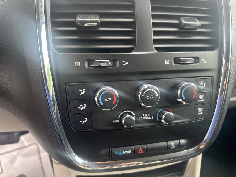2016 Dodge Grand Caravan SXT