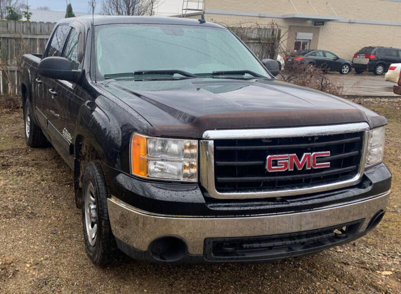 2010 GMC Sierra 1500 for sale at L&T Auto Sales in Three Rivers MI