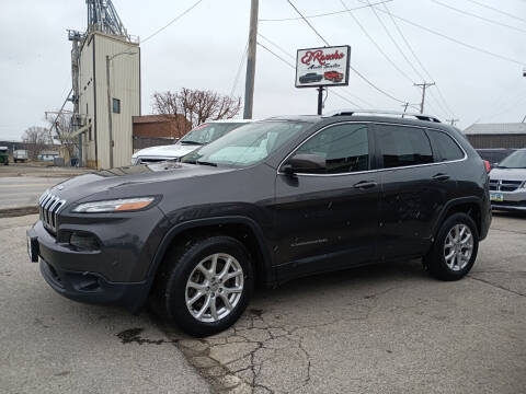 2016 Jeep Cherokee for sale at El Rancho Auto Sales in Des Moines IA