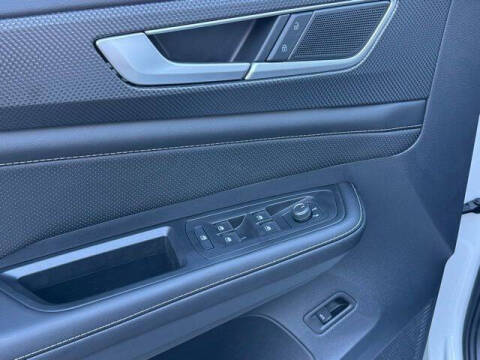 2026 Volkswagen Atlas Cross Sport SEL R-Line Black 4Motion