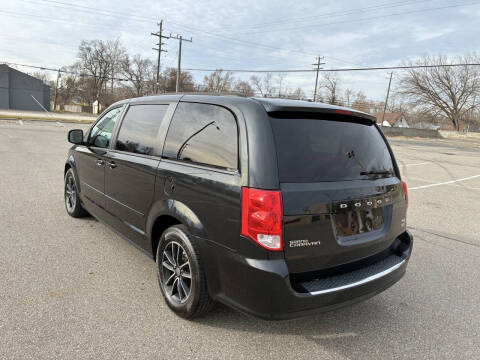 2016 Dodge Grand Caravan R/T