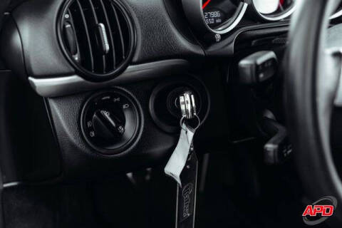2012 Porsche Cayman R