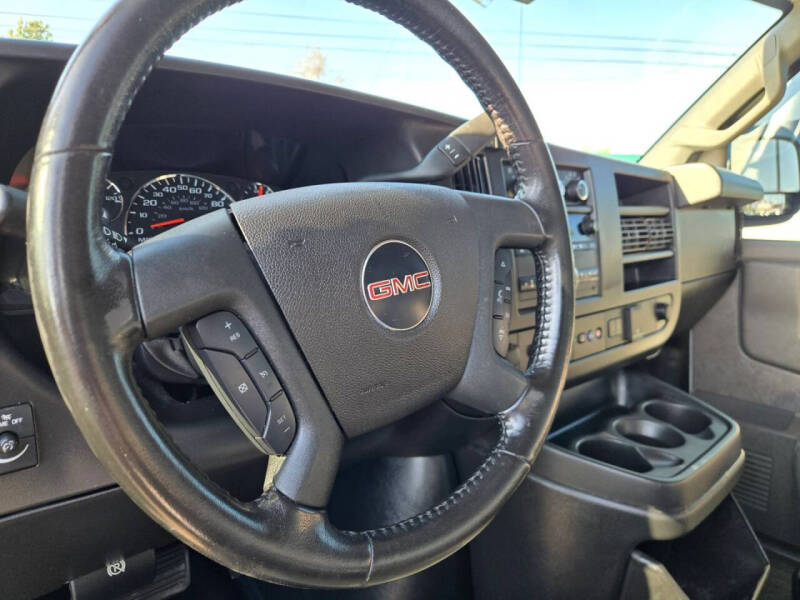 2023 GMC Savana 2500