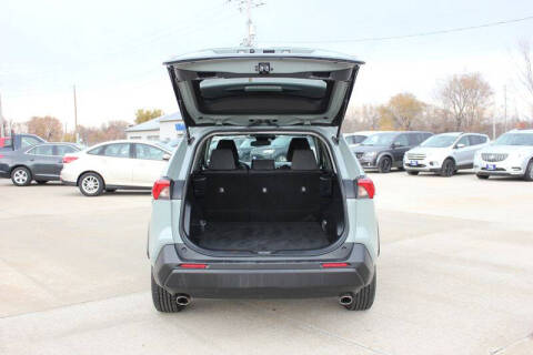 2020 Toyota RAV4 Hybrid XLE