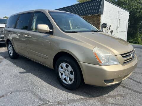 2006 Kia Sedona for sale at Approved Motors in Dillonvale OH