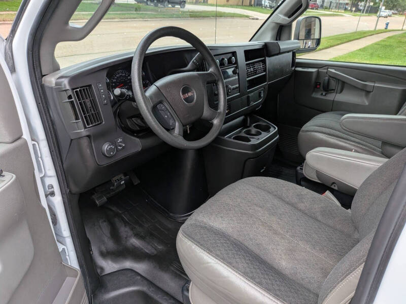 2024 GMC Savana 2500