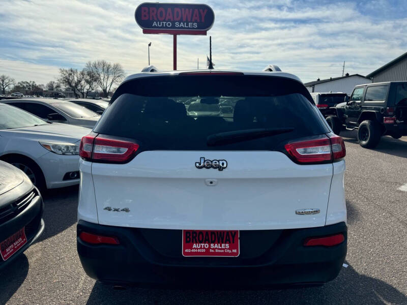 2014 Jeep Cherokee Latitude photo 22