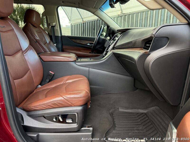 2019 Cadillac Escalade Luxury