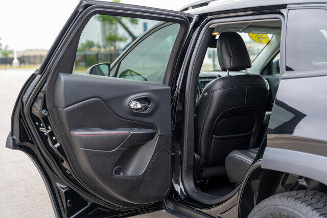 2019 Jeep Cherokee Trailhawk