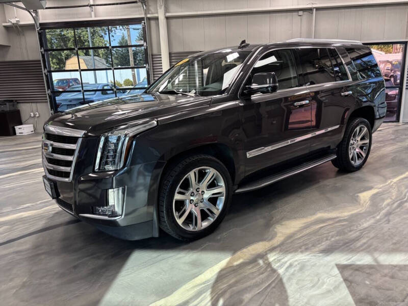 2016 Cadillac Escalade Luxury Collection